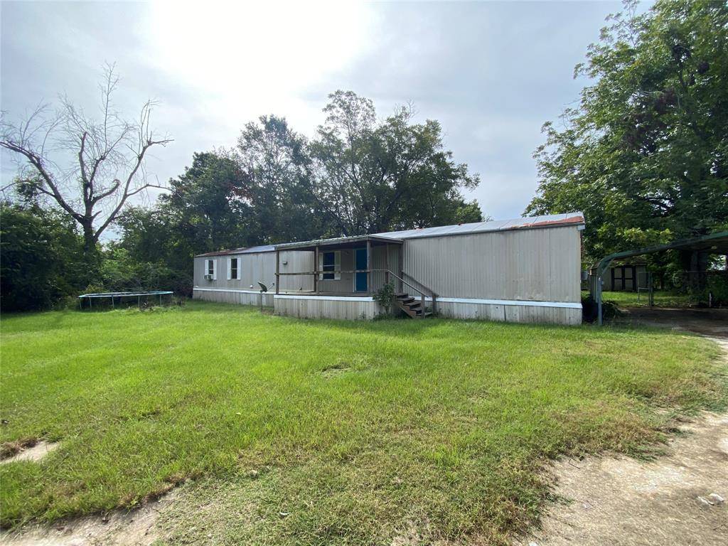 Trinity, TX 75862,107 3rd ST