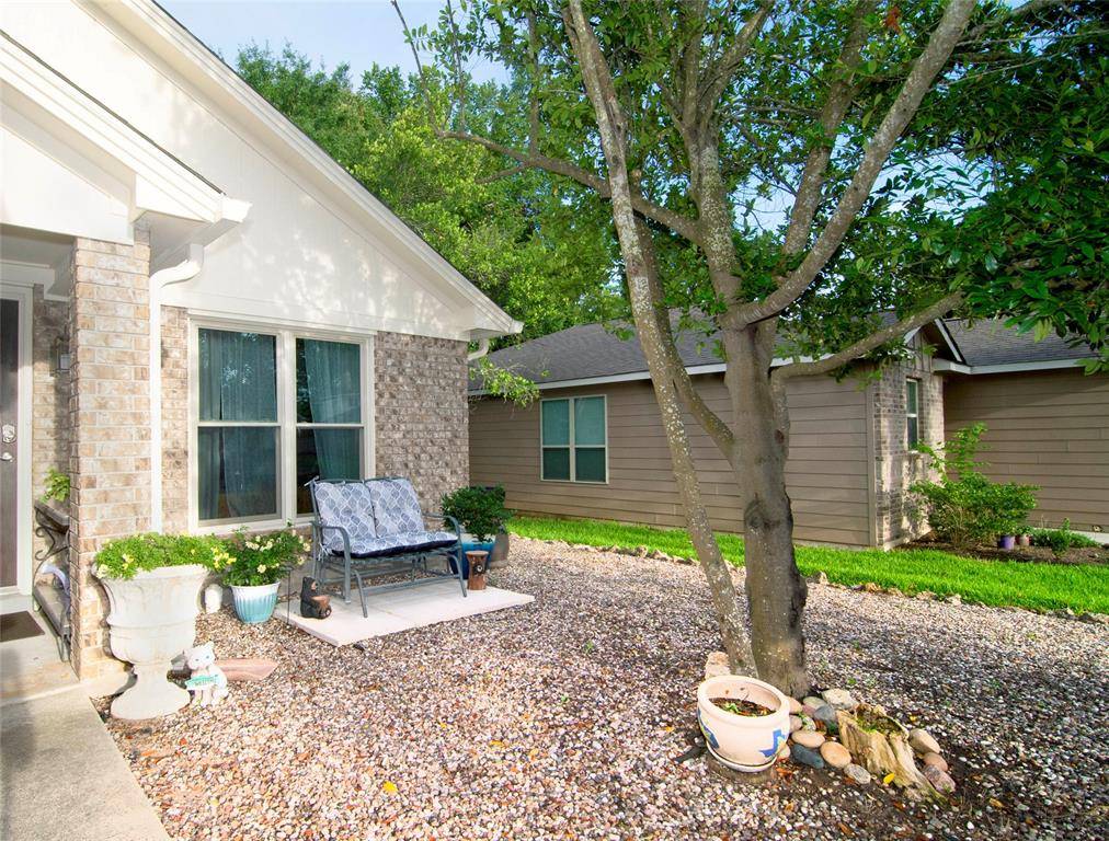 Willis, TX 77318,4930 Pleasure Lake LN