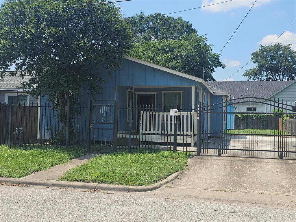 Houston, TX 77009,1407 Fairbanks ST