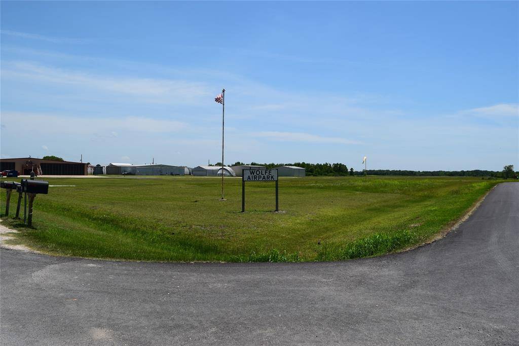 Manvel, TX 77578,LOT #63 Wolfe Airpark