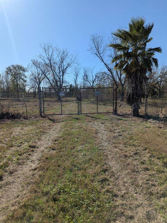 Crosby, TX 77532,0 FM 1942 - Lot 2