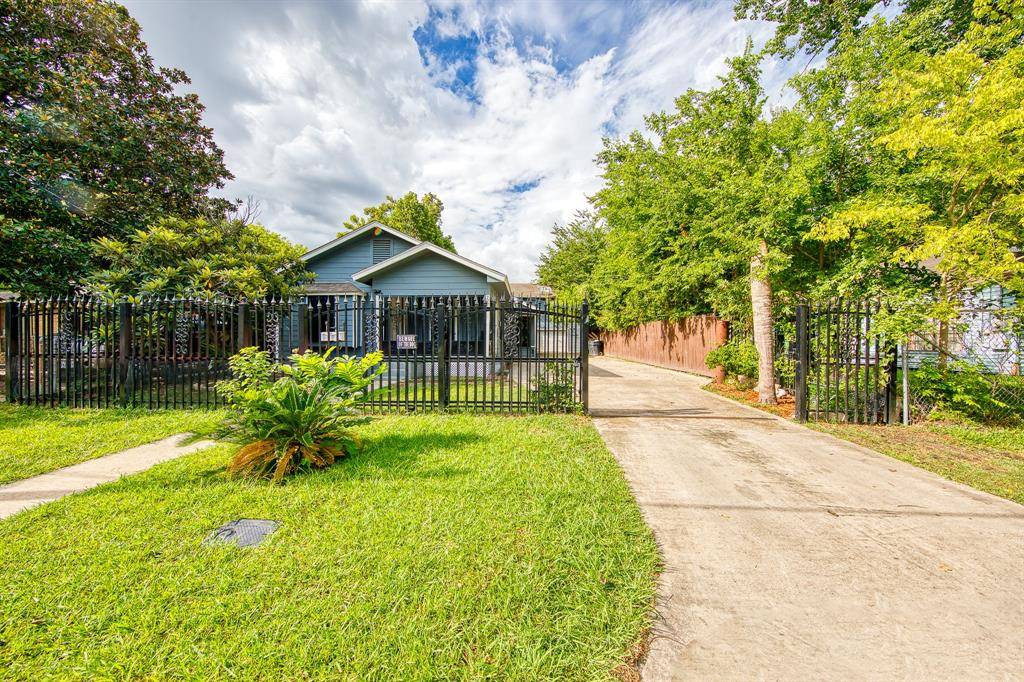 Houston, TX 77011,7225 Sherman ST