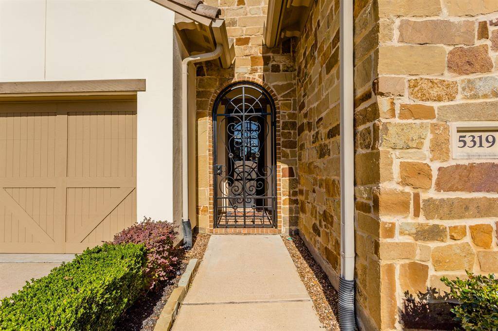 Sugar Land, TX 77479,5319 Metzger CT