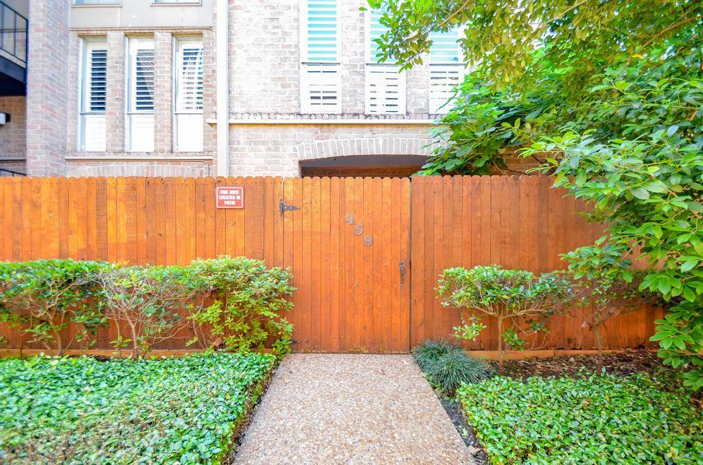 Houston, TX 77027,4639 Wild Indigo ST #459