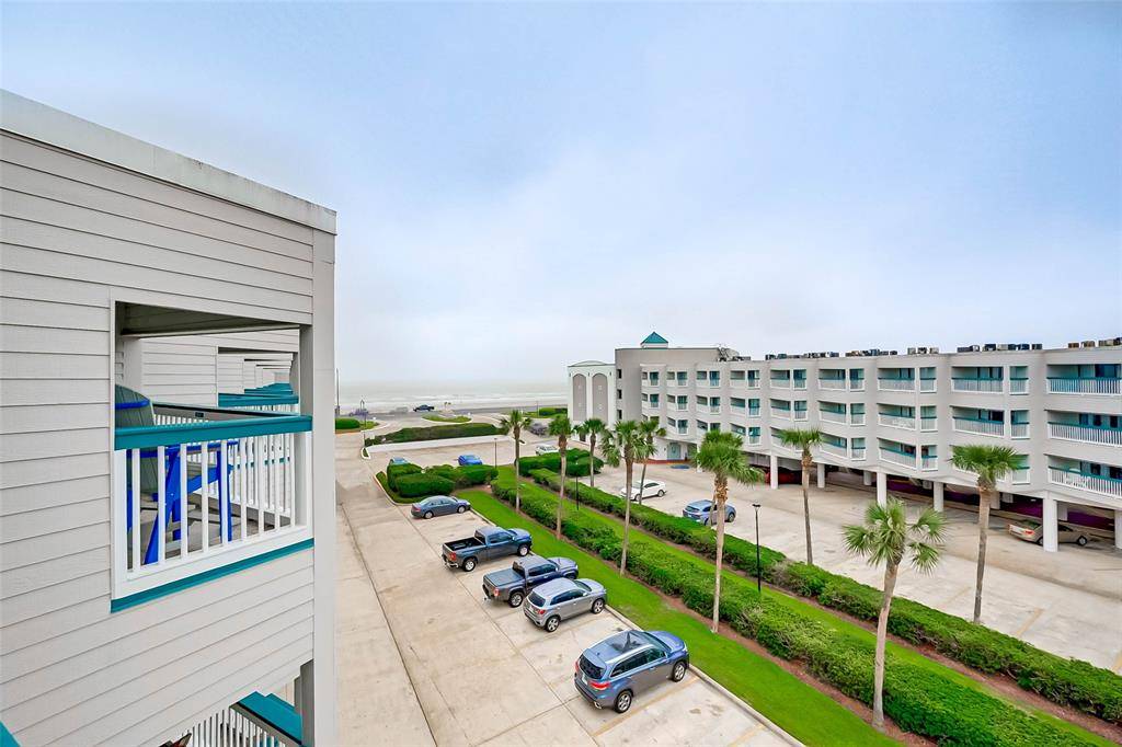 Galveston, TX 77551,6102 Seawall BLVD #324