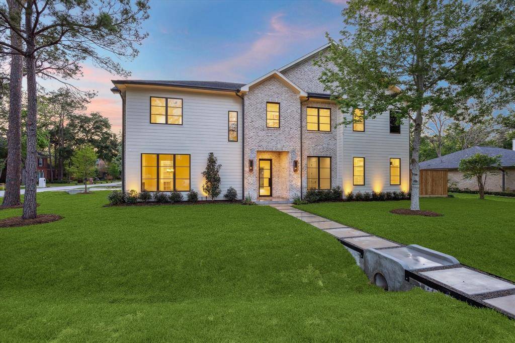 Hedwig Village, TX 77024,901 Constance DR