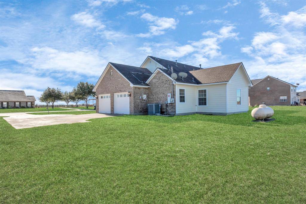 Sealy, TX 77474,2897 Settlers Way DR