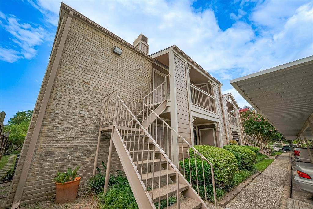 Houston, TX 77009,1860 White Oak DR #334