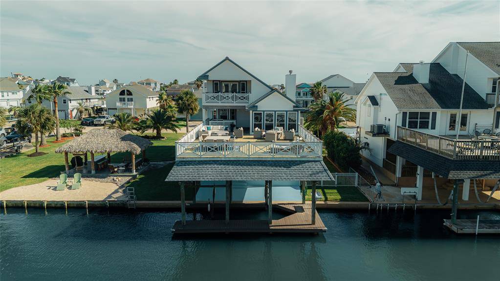 Tiki Island, TX 77554,1314 Hawaii DR