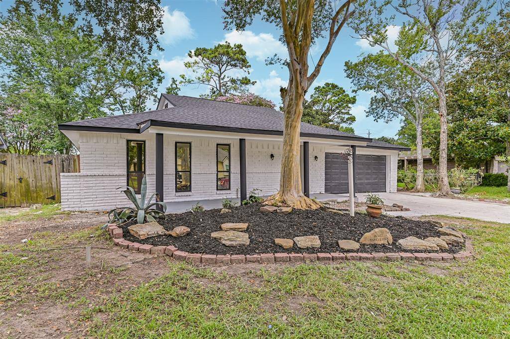 Friendswood, TX 77546,16502 Barcelona DR