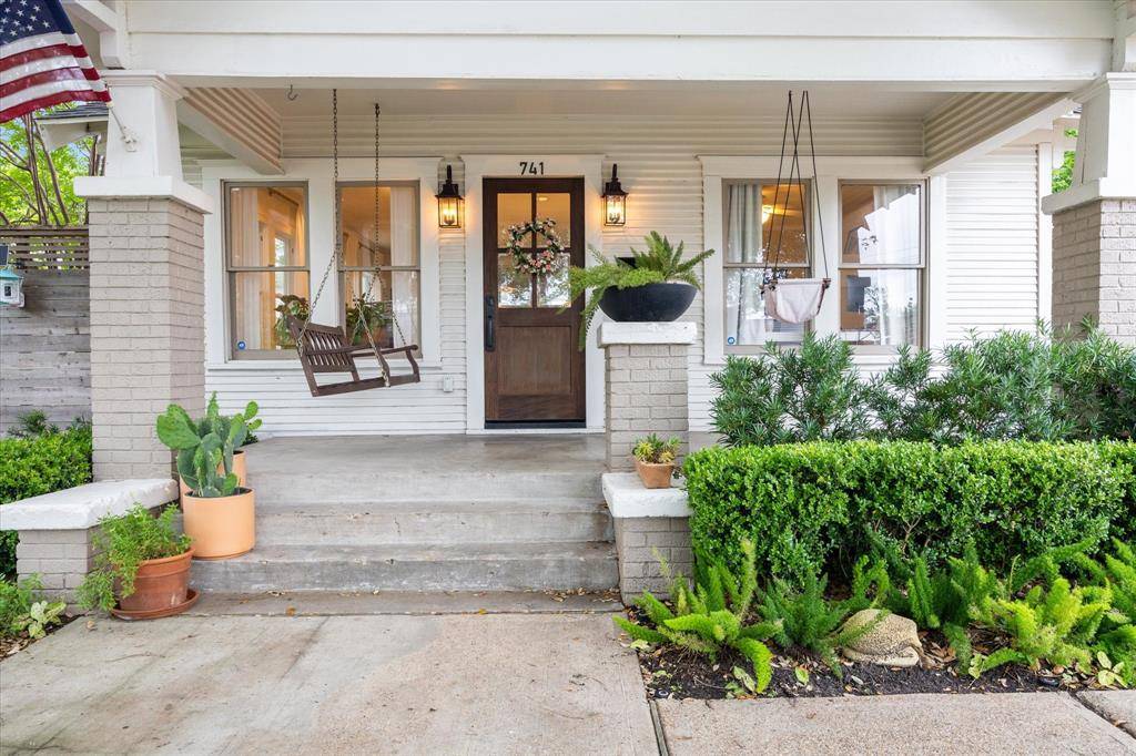Houston, TX 77008,741 E 13th 1/2 ST