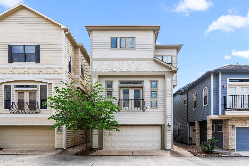 Houston, TX 77018,835 Garden Oaks TER