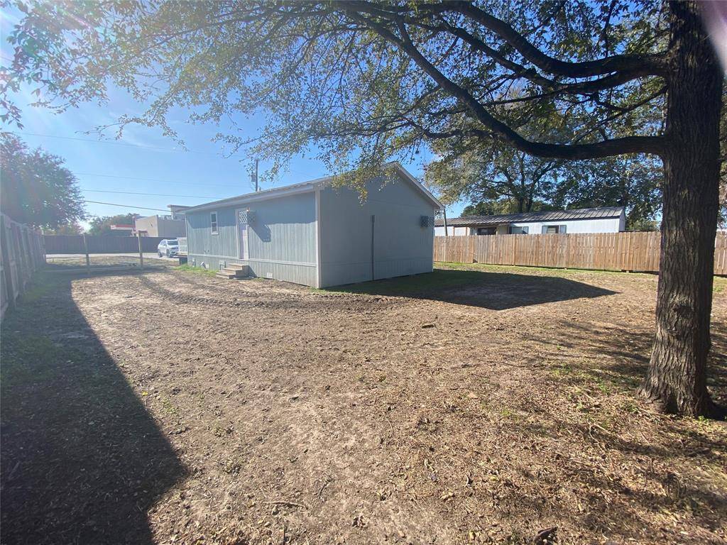 Navasota, TX 77868,904 Millican ST