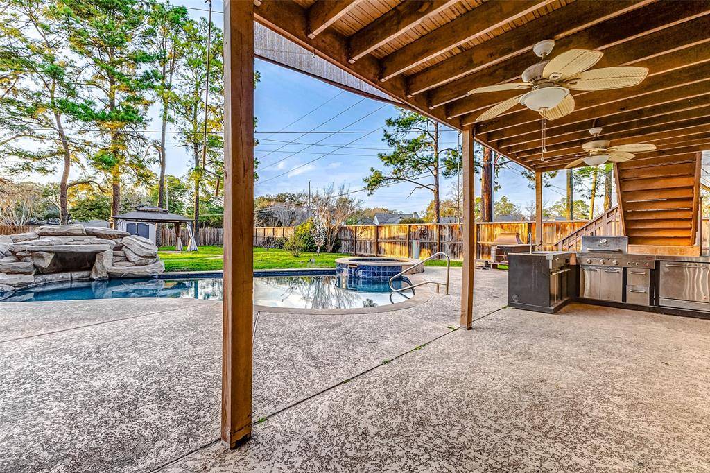 Houston, TX 77095,7715 Oakwood Lakes DR