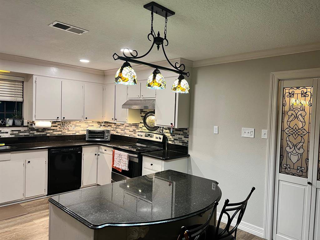 Orange, TX 77632,8594 Morgan LN