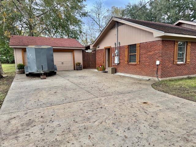 Hardin, TX 77575,174 County Road 2363 E