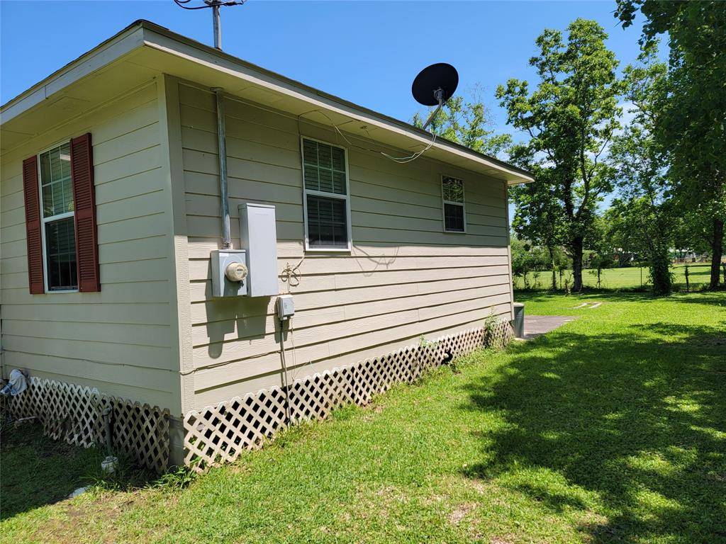Oyster Creek, TX 77541,123 Robinson RD