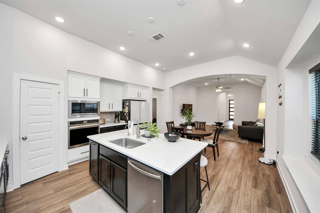 Iowa Colony, TX 77583,4106 Watson DR
