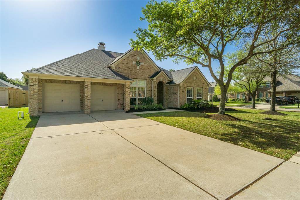 League City, TX 77573,1044 Cayman Bend LN