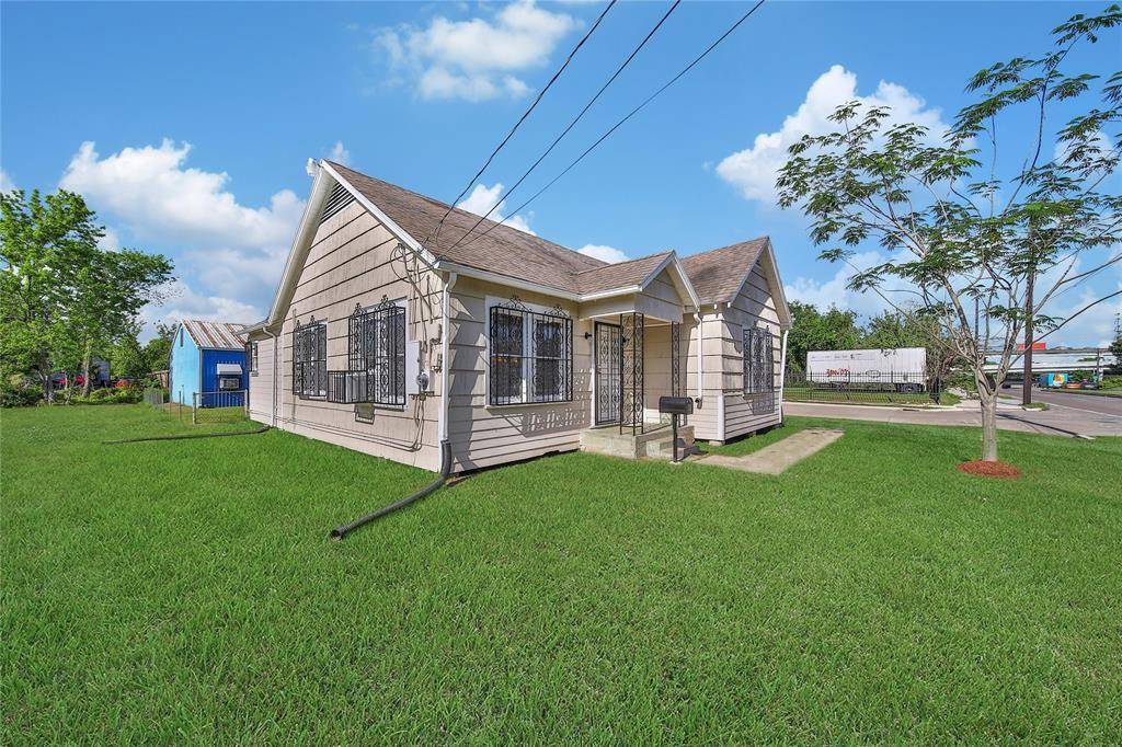 Houston, TX 77022,1119 E Crosstimbers ST