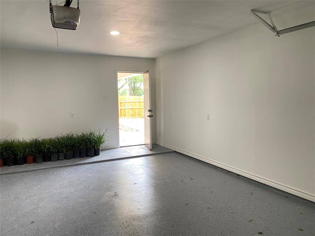 Sealy, TX 77474,3907 Quail CIR