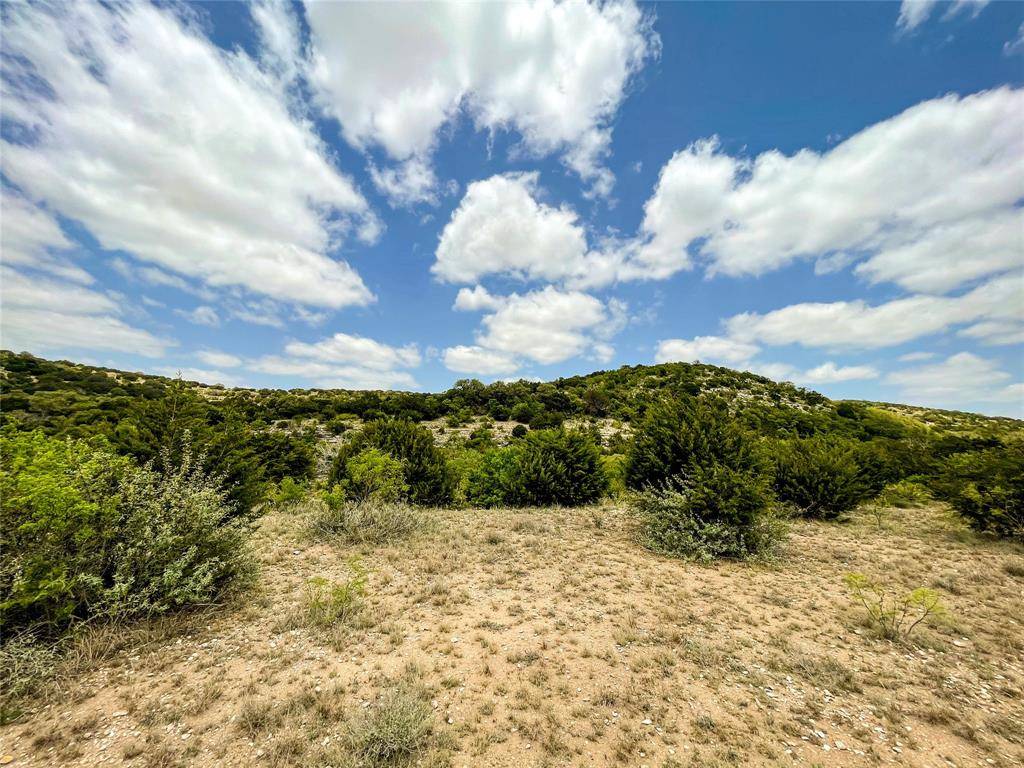 Rocksprings, TX 78880,551 SD 45100