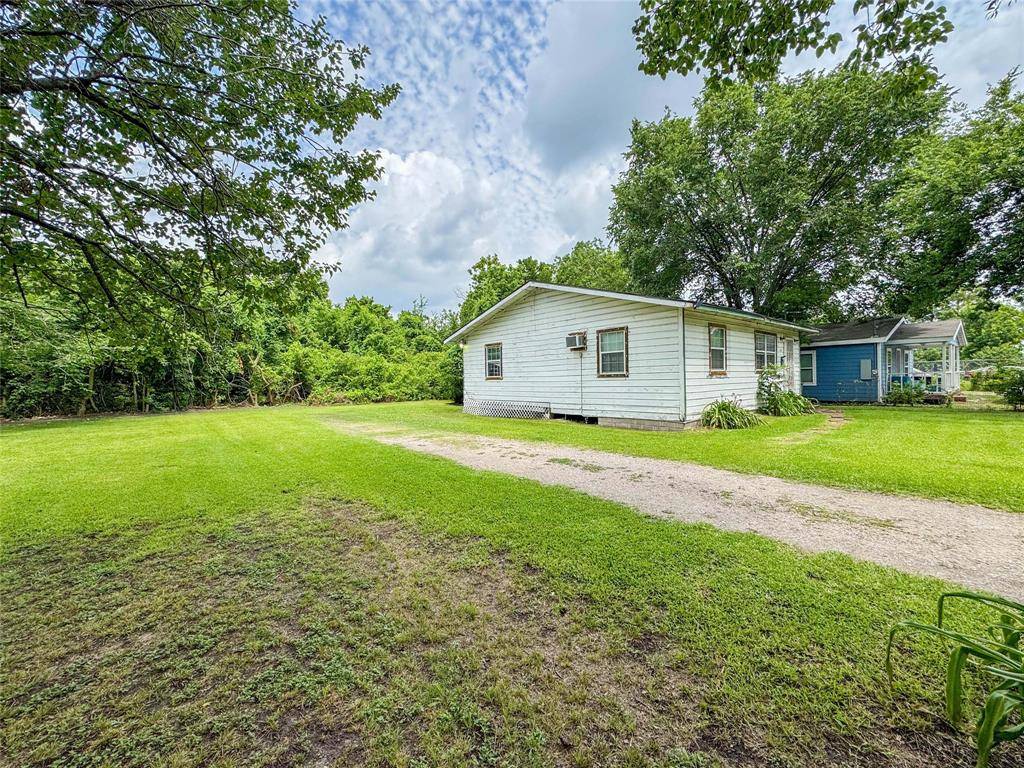 Houston, TX 77091,6611 De Priest ST