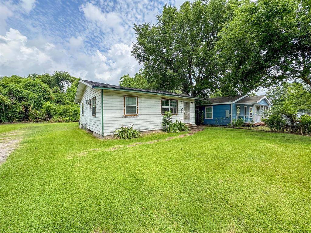 Houston, TX 77091,6611 De Priest ST