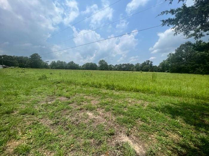 Buna, TX 77612,360 Private Road 8197