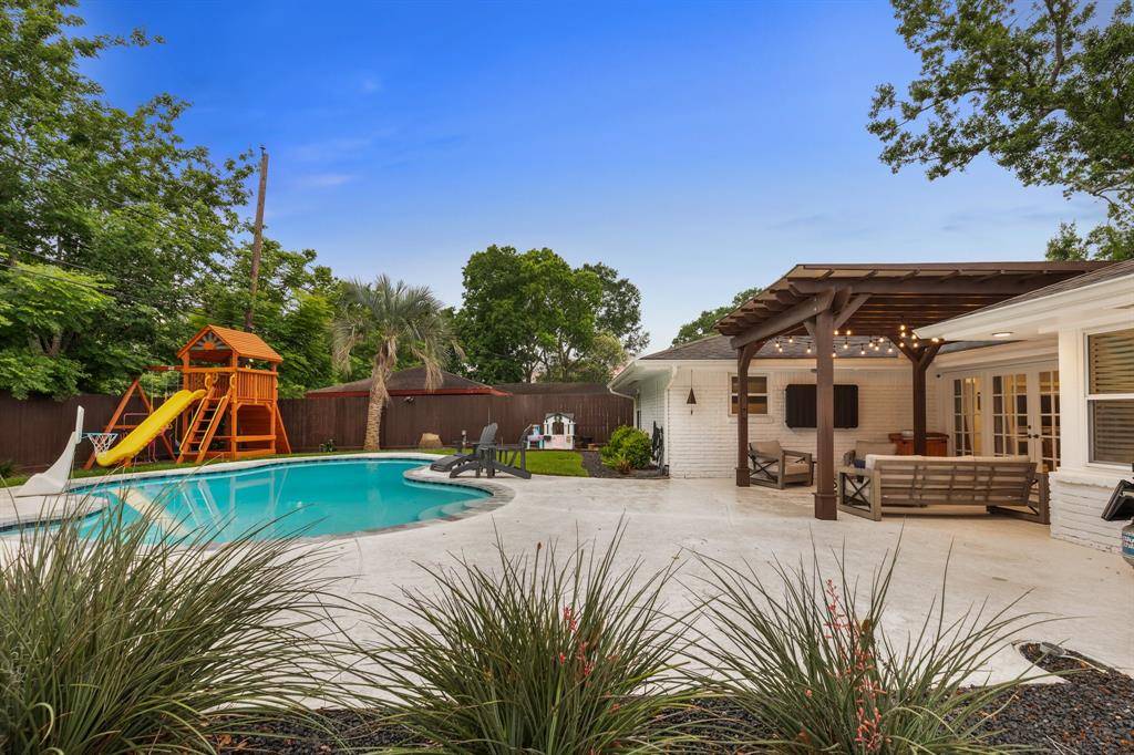 Houston, TX 77096,10707 Atwell DR