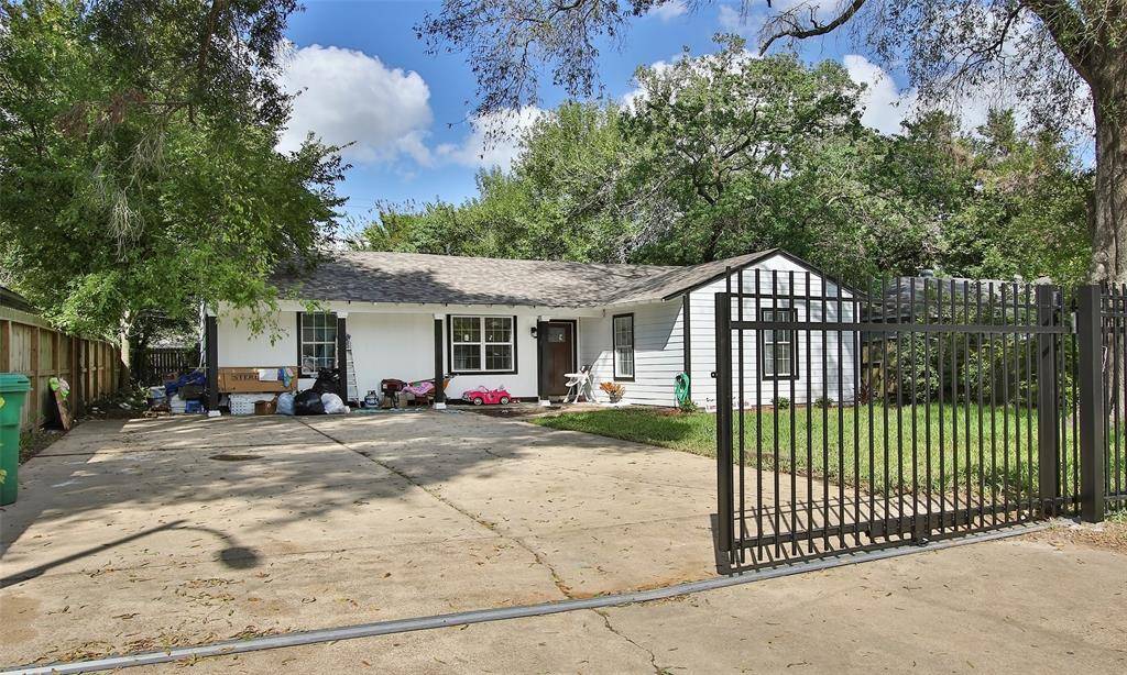 Houston, TX 77033,5639 Belarbor ST