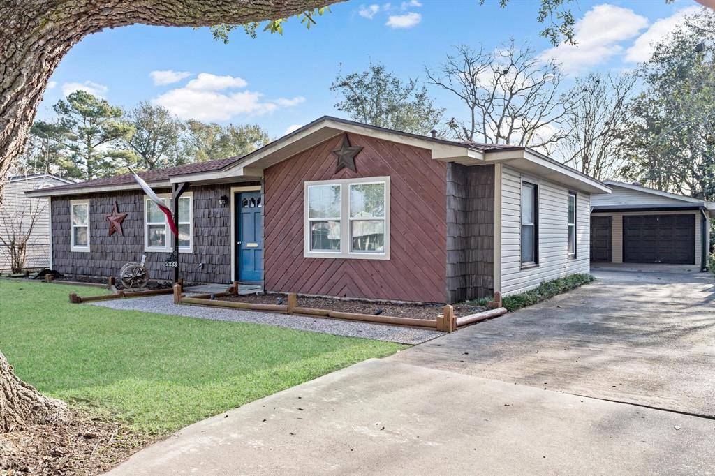 Port Neches, TX 77651,2233 5th ST