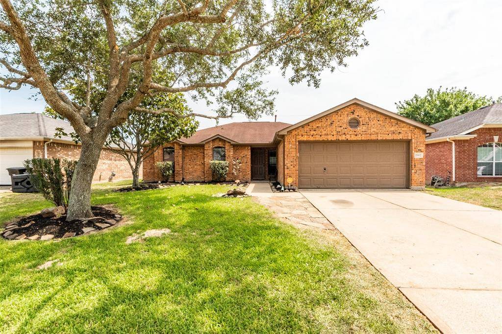 Alvin, TX 77511,2967 Community DR