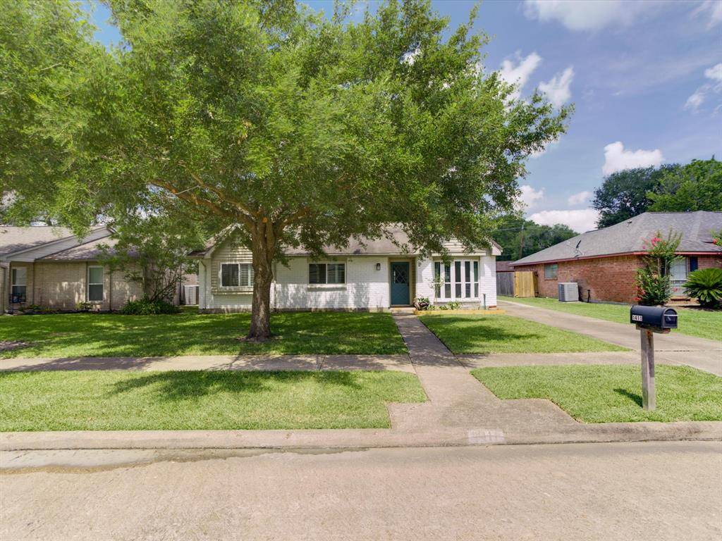 Sugar Land, TX 77498,1411 Ashwood DR