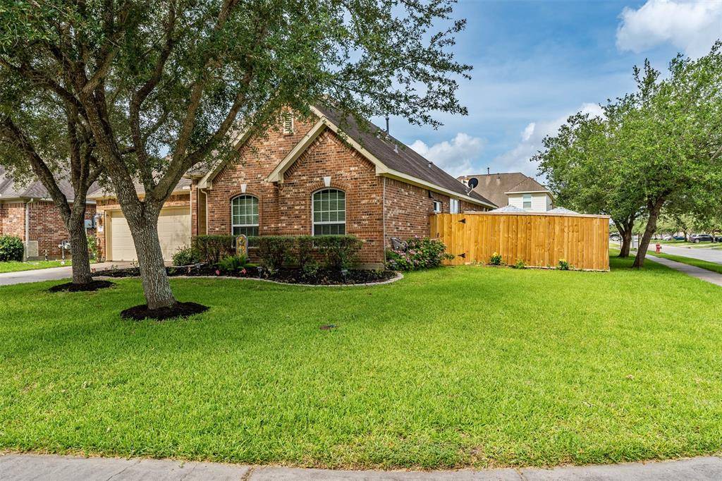 League City, TX 77573,2201 Lilyglen CT