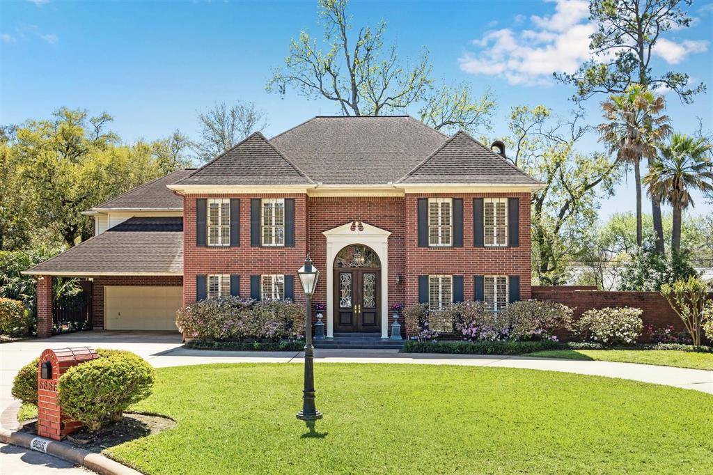 Houston, TX 77055,8856 Cedarspur DR