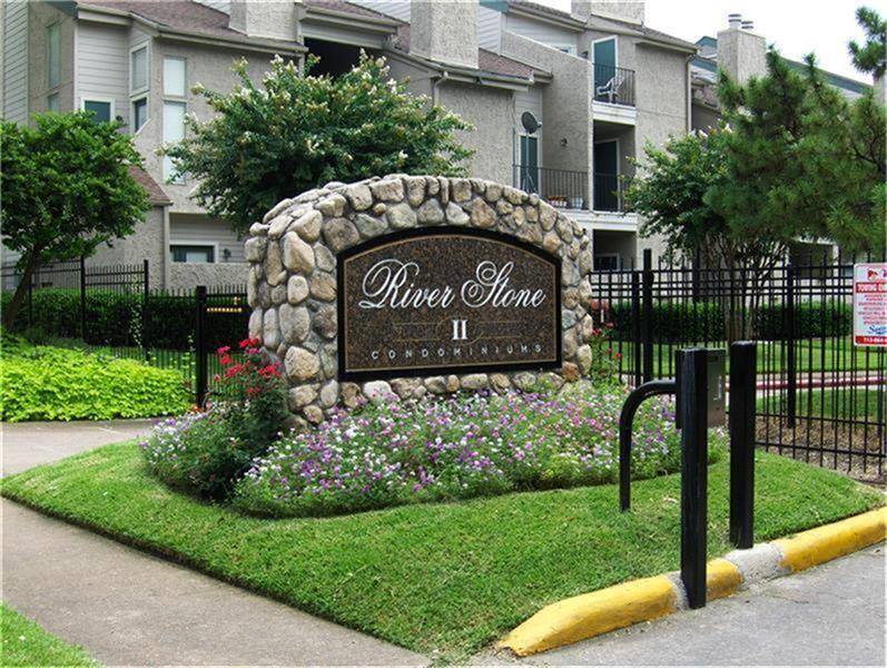 Houston, TX 77042,10855 Meadowglen LN #922