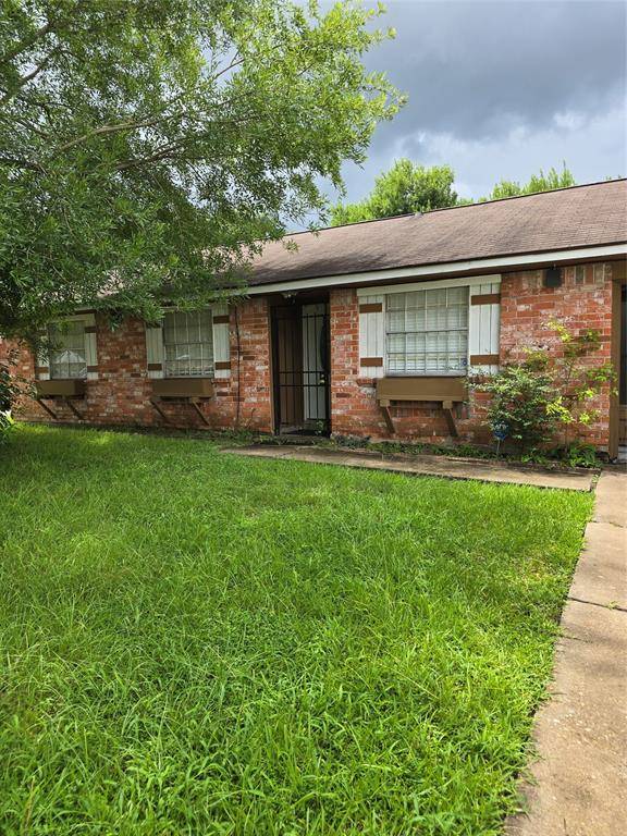 Houston, TX 77053,5207 Ridgeton DR