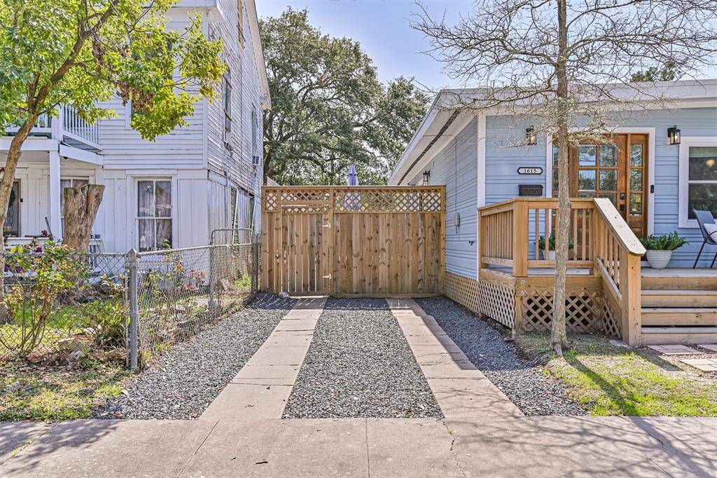 Galveston, TX 77550,1615 Avenue L
