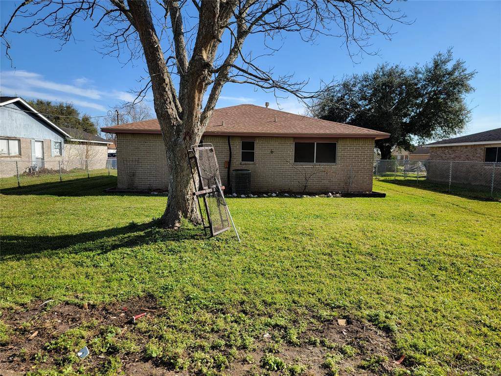 Angleton, TX 77515,257 Austin ST