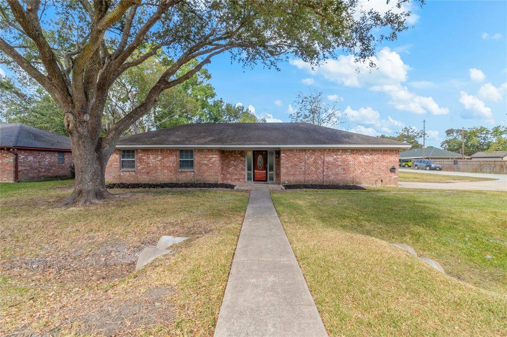 Dickinson, TX 77539,4715 29th ST