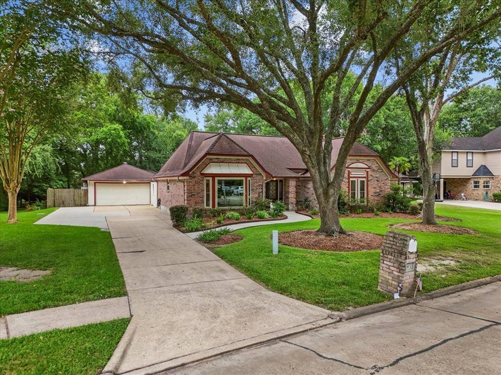 Friendswood, TX 77546,804 Balmoral CT