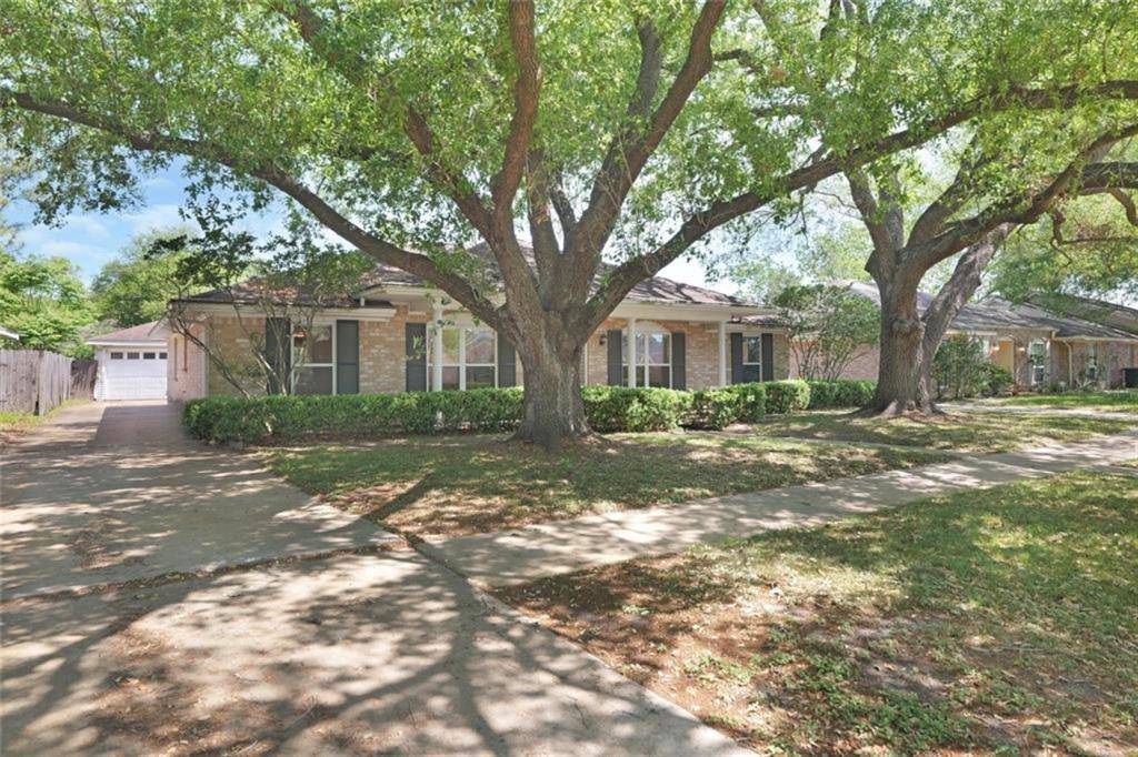 Houston, TX 77071,7618 Twin Hills DR