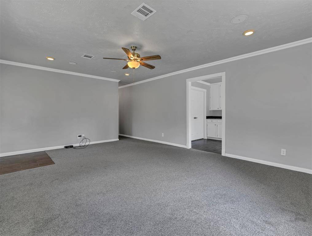 New Caney, TX 77357,27015 Coach Light LN