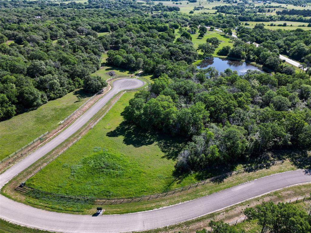 La Grange, TX 78945,102 Woodland Creek LN