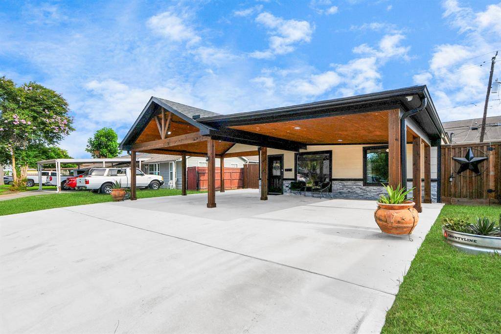 Pasadena, TX 77503,3013 Bond ST