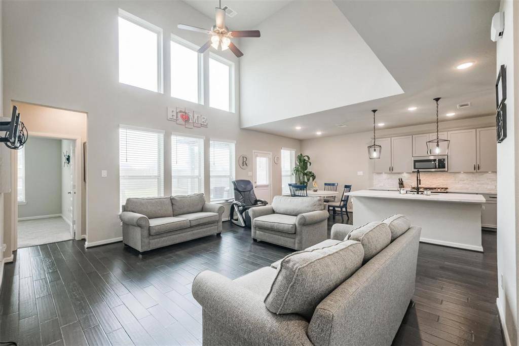 Iowa Colony, TX 77583,10330 Aldrin DR