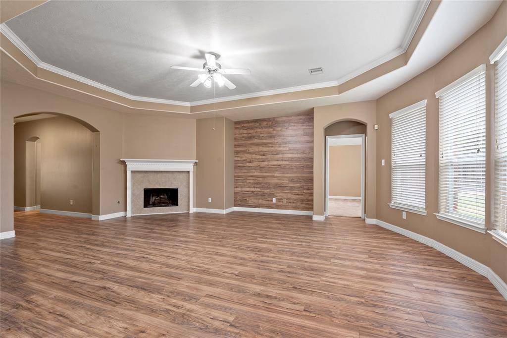 Dickinson, TX 77539,412 Sawyer Gully CT