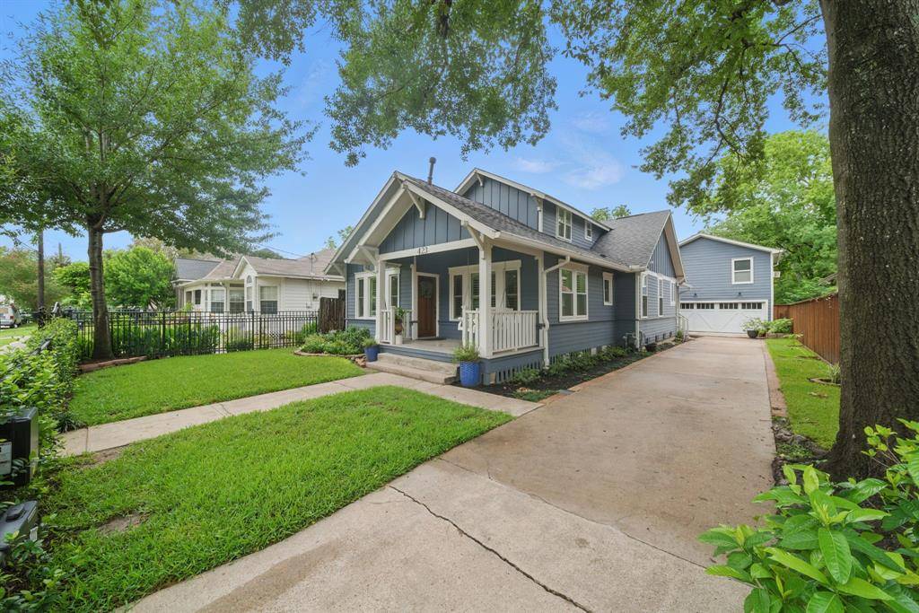 Houston, TX 77009,423 Pecore ST