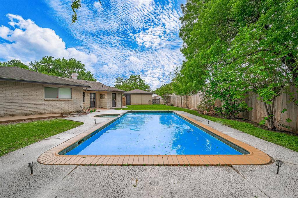 Sugar Land, TX 77498,13506 Sherwood ST